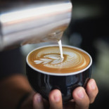 ¿Qué pasa cuando echas la leche en el café? La pregunta del millón que aún nadie ha sabido responder ¿Qué pasa cuando echas la leche en el café? La pregunta del millón que aún nadie ha sabido responder