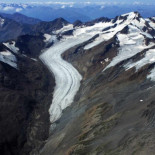 El deshielo de glaciares de montaña supera el punto de no retorno por el cambio climático El deshielo de glaciares de montaña supera el punto de no retorno por el cambio climático