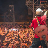 500 euros por actuar en el Viña Rock: ¿escaparate para grupos noveles o iniciativa precaria? 500 euros por actuar en el Viña Rock: ¿escaparate para grupos noveles o iniciativa precaria?
