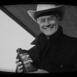 «Dallas» en Rumanía: amor y lujo en el socialismo real «Dallas» en Rumanía: amor y lujo en el socialismo real
