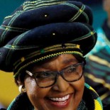 Winnie Mandela: una vida de escándalos y un matrimonio con un Nobel de la Paz en prisión Winnie Mandela: una vida de escándalos y un matrimonio con un Nobel de la Paz en prisión