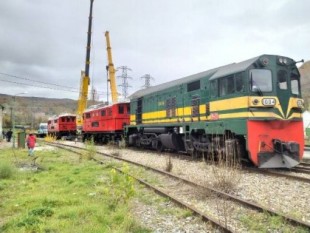 Los talleres ferroviarios y la estación de Villablino 'resucitan' con la reforma de un tren clásico de Francia