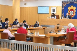 La Asamblea de Ceuta declara persona non grata a Santiago Abascal por llamar "promarroquí" a parte de la ciudad