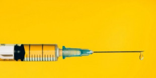 Las personas no vacunadas tienen 29 veces más probabilidades de ser hospitalizadas por COVID-19, según los CDC