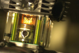 Vídeo de cómo funciona un motor a cámara lenta, ¡increíble!