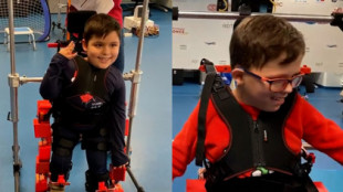 El exoesqueleto español que convierte a los niños en superhéroes: de la silla de ruedas a "caminar y jugar con sus amigos de pie"