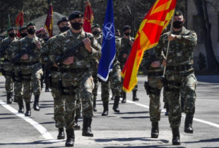 El presidente croata, Zoran Milanovic: "Croacia retirará sus soldados de la OTAN en caso de escalada" [EN]