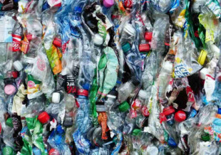 Una nueva enzima destruye el plástico en cuestión de horas