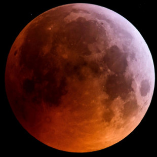 Eclipse lunar mayo 2022: qué día es y cómo ver en España el eclipse de luna