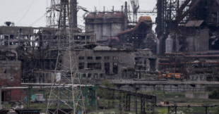 Los defensores de la acería parecen señalar el final del asedio de Mariupol ENG)