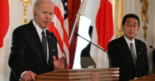 Biden dice que EEUU intervendría militarmente si China trata de tomar Taiwán por la fuerza