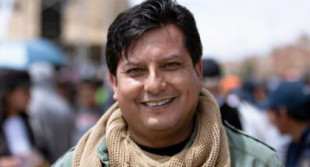 Denuncian a líder universitario de Bolivia que estudia desde hace 33 años