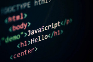 'Lo mejor que podemos hacer hoy a JavaScript es retirarlo', dice el creador de JSON, Douglas Crockford [ENG]
