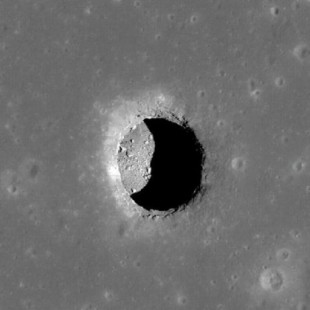 Descubren 200 pozos en la Luna con una temperatura ideal para la habitabilidad humana