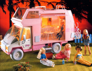 "Yo prefería Chabel a Barbie, era más cercana, más real": 30 años sin la muñeca fabricada en Ibi que marcó a una generación