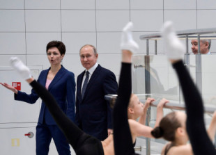 Huye de Rusia la secretaria general del Comité Olímpico Ruso, Anastasia Davydova