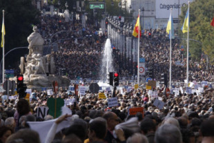 Madrid despierta a favor de la Sanidad Pública con cientos de miles de voces: “Siento indignación, nos están quitando todo”