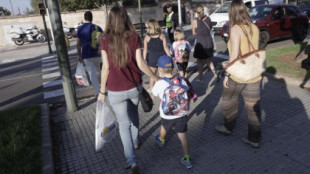 Lee la circular del Colegio La Salle de Palma a las familias por el incidente con una bandera de España que ha provocado la expulsión de 30 alumnos