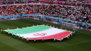 Irán pide que EE. UU. sea expulsado de la Copa Mundial de 2022 después de que cambie la bandera de Irán en las redes sociales para mostrar su apoyo a los manifestantes (Eng)
