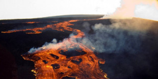 El Mauna Loa, el volcán más grande del mundo, entra en erupción tras 38 años en silencio