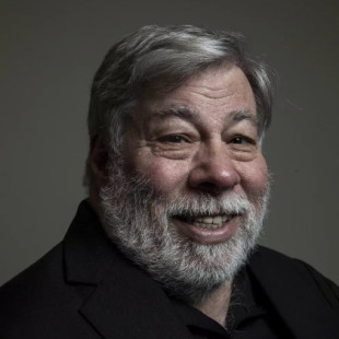 Steve Wozniak, cofundador de Apple: "A veces deseo volver atrás en el tiempo, a la era anterior a que existiera internet"
